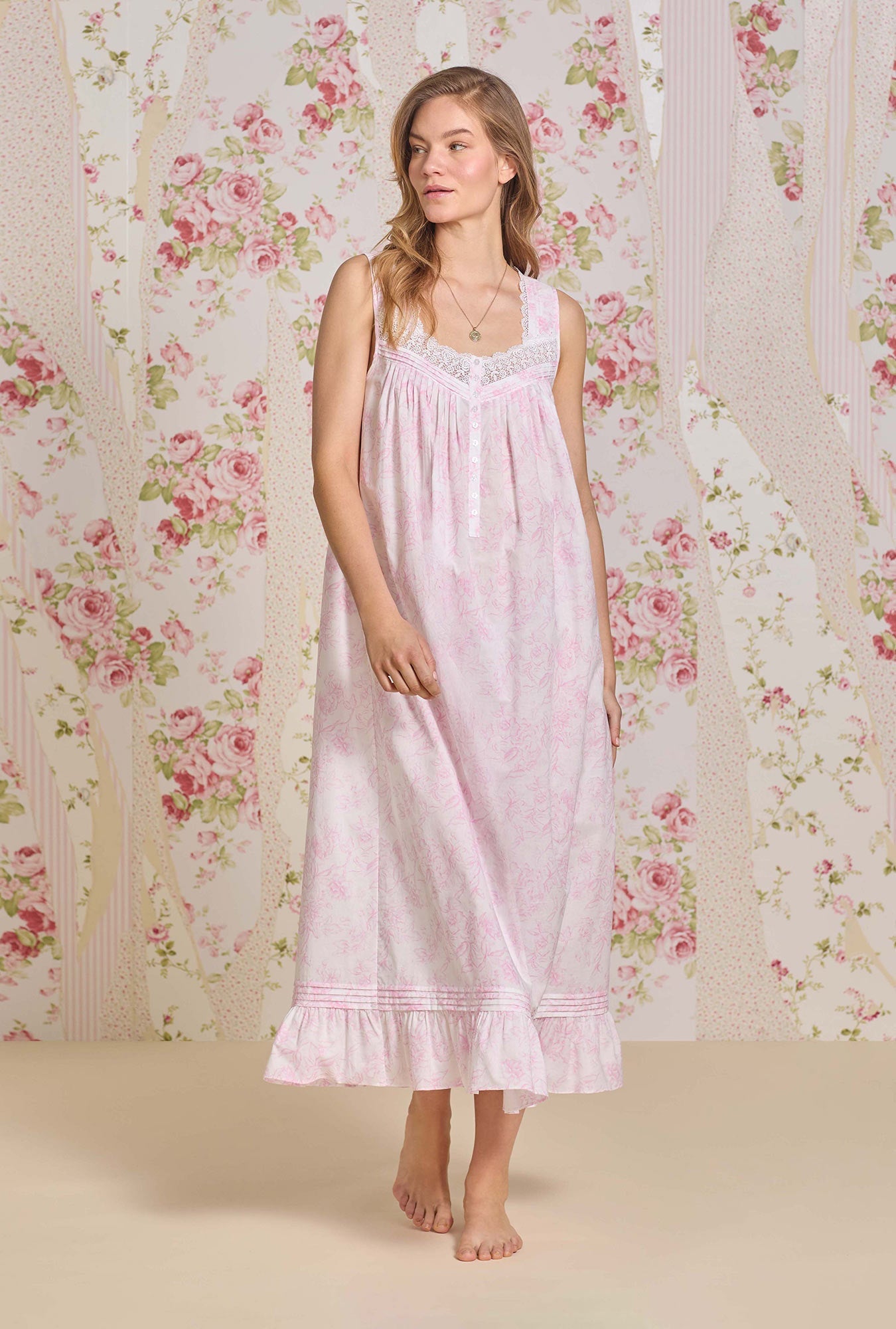 Eileen West Romantic Roses Sleeveless