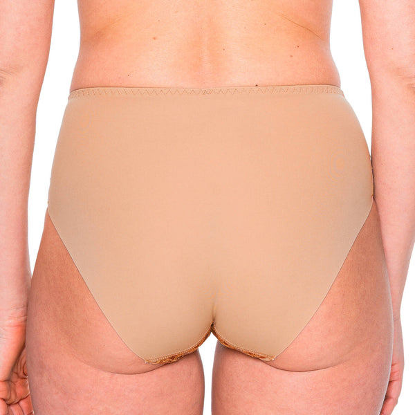 Louisa Bracq Jeanne Full Brief