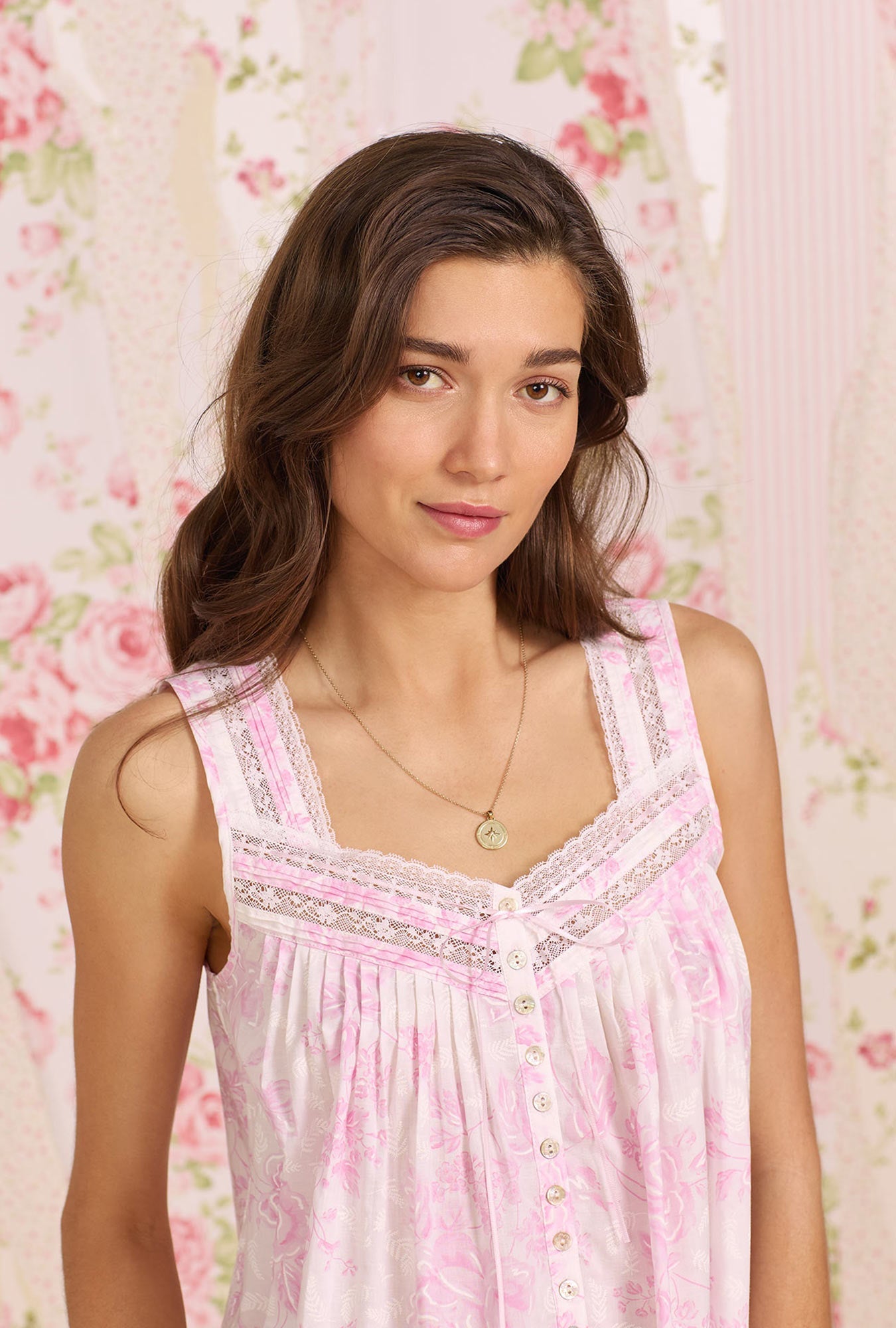 Eileen West Romantic Roses Sleeveless 