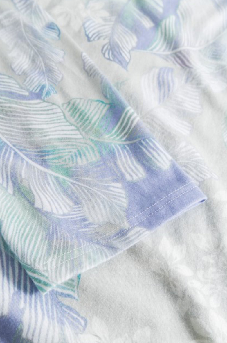 Rösch Nightdress – Modern Leaves Botanical Print in Soft Cotton-Modal