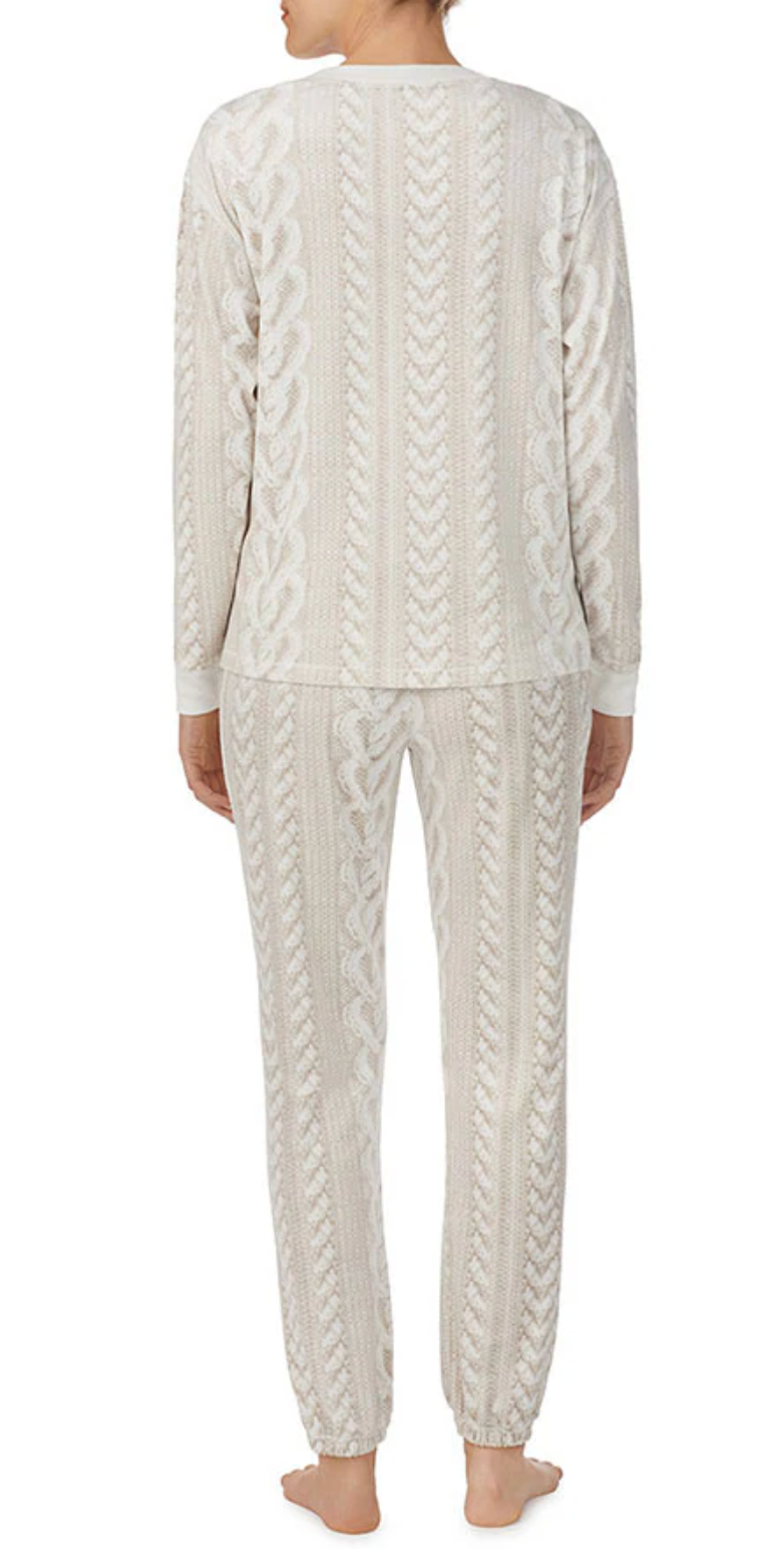 Plush Fleece Lounge Pajama Set - Cable Knit Print