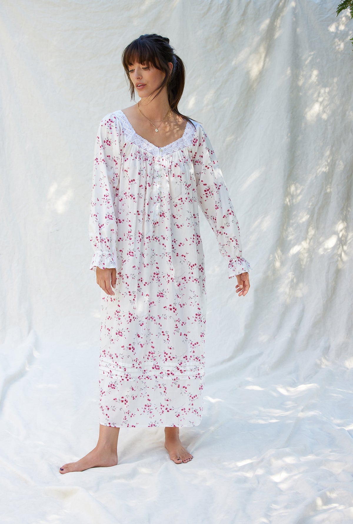 Eileen West Lawn Cotton Pocketed Gown
